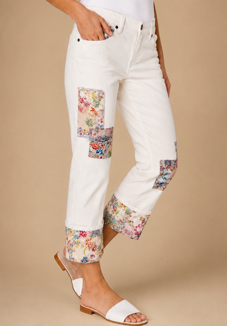 Johnny Was Cuffed White Boyfriend Jeans Floral Patchwork Mid Rise Relaxed Fit 27